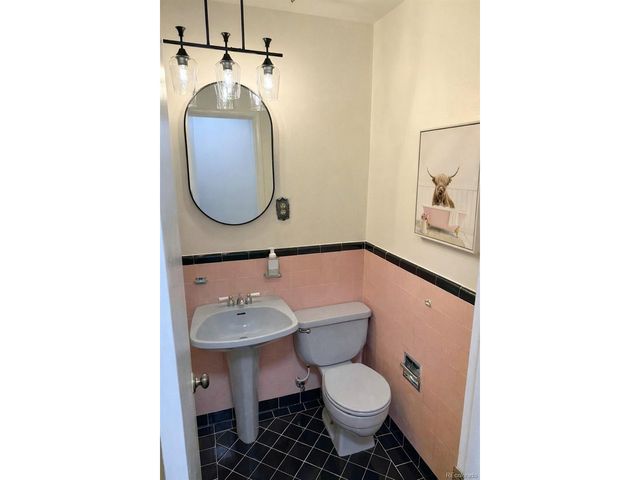 2132 E Dartmouth Ave, Englewood, CO 80113