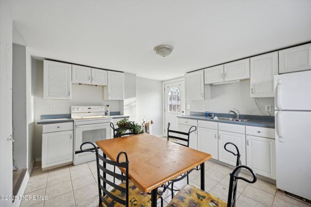 48-50 Church Street, Allentown, NJ 08501