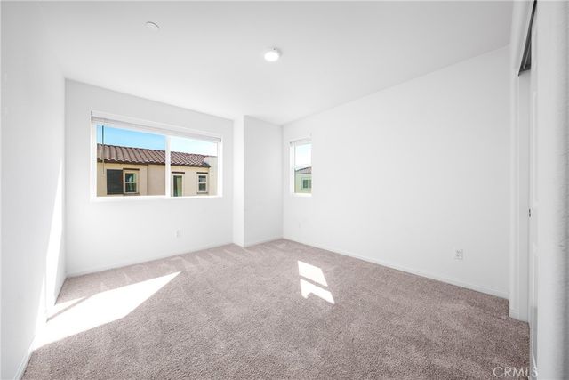 208 Bonita Ln, Rialto, CA 92376