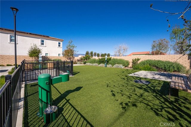 208 Bonita Ln, Rialto, CA 92376