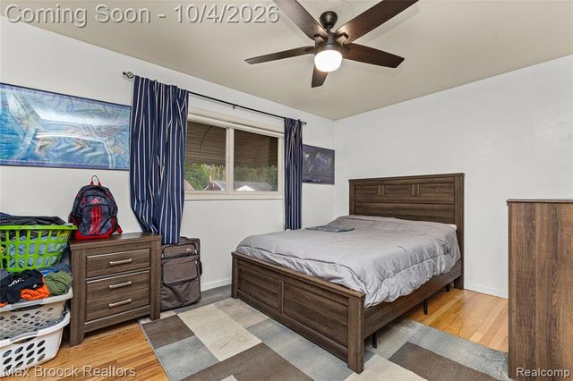 9055 Columbia, Redford, MI 48239