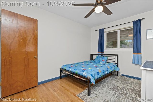 9055 Columbia, Redford, MI 48239