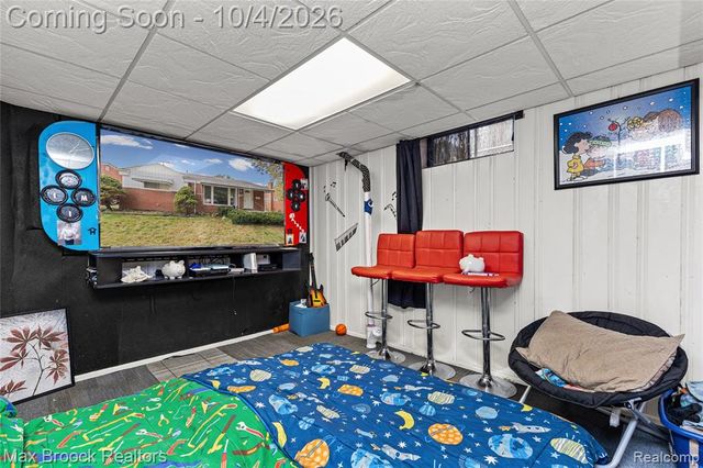 9055 Columbia, Redford, MI 48239