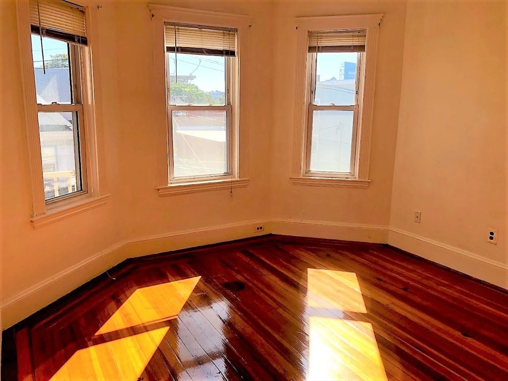 28 Litchfield Street 3, Boston, MA 02135