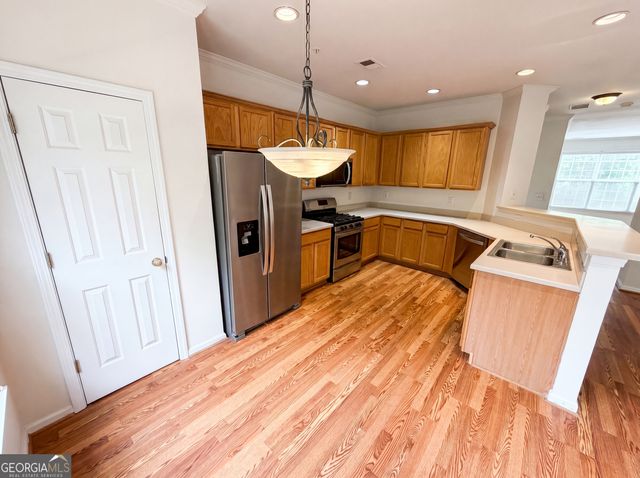 4660 Creekside Villas Way SE, Smyrna, GA 30082
