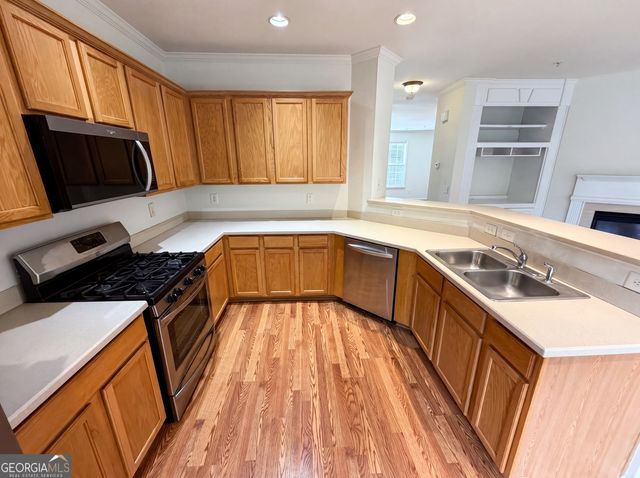 4660 Creekside Villas Way SE, Smyrna, GA 30082
