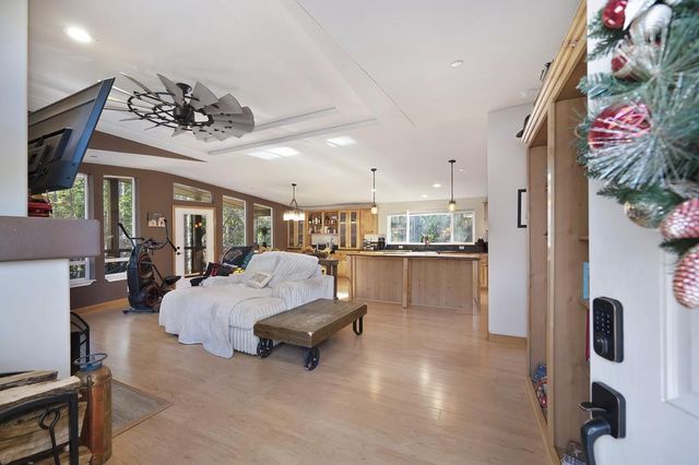 5060 Chestnut Ct, Georgetown, CA 95634