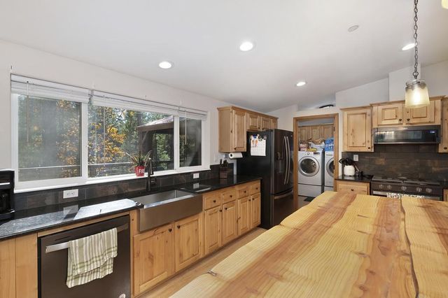 5060 Chestnut Ct, Georgetown, CA 95634