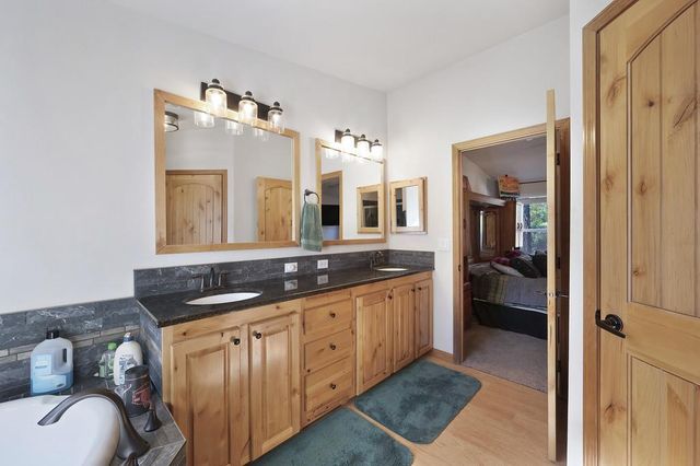 5060 Chestnut Ct, Georgetown, CA 95634