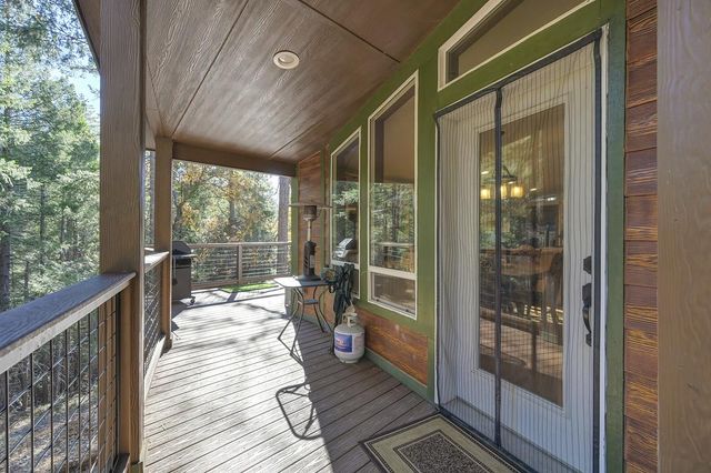 5060 Chestnut Ct, Georgetown, CA 95634