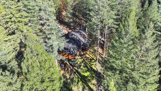 5060 Chestnut Ct, Georgetown, CA 95634