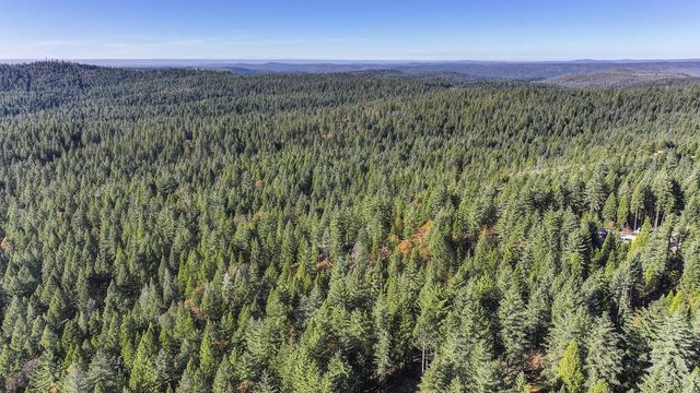 5060 Chestnut Ct, Georgetown, CA 95634