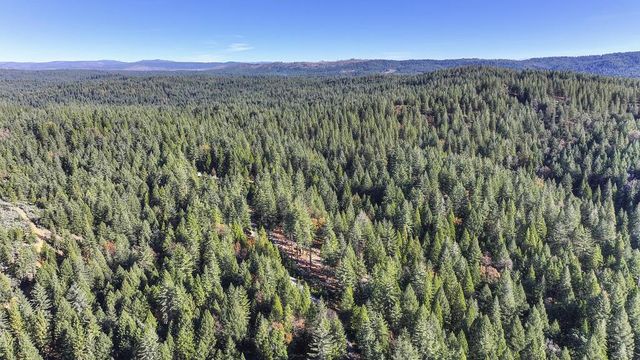 5060 Chestnut Ct, Georgetown, CA 95634