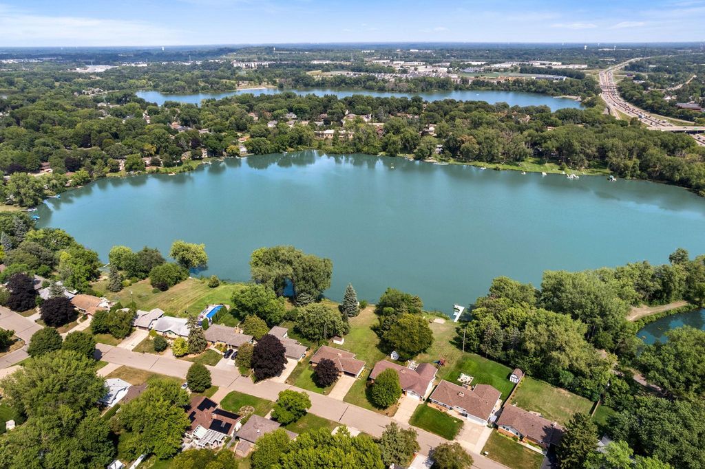 1115 Pike Lake Drive, New Brighton, MN 55112 — exterior