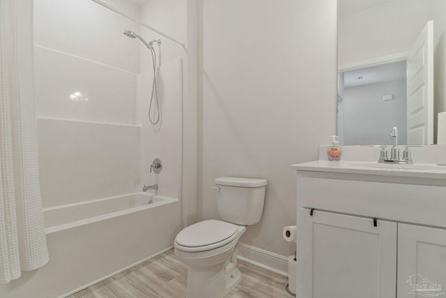 9797 Windy Hill Rd, Pensacola, FL 32526