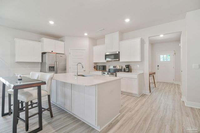 9797 Windy Hill Rd, Pensacola, FL 32526