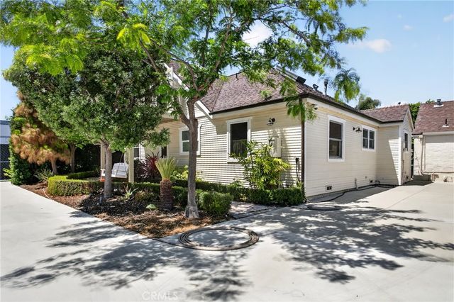 17066 Palmdale, Huntington Beach, CA 92647