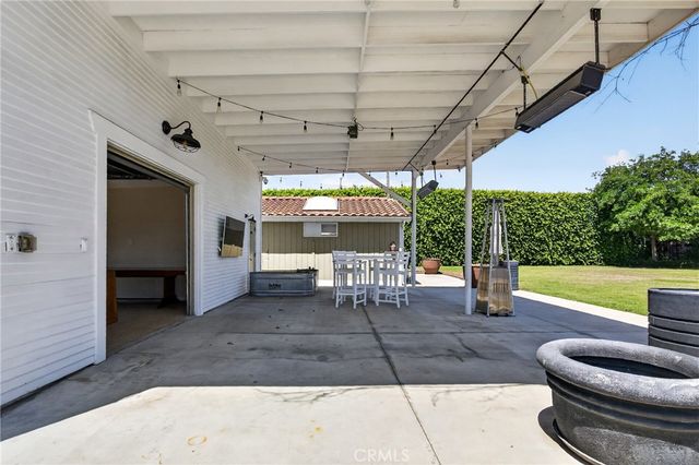 17066 Palmdale, Huntington Beach, CA 92647