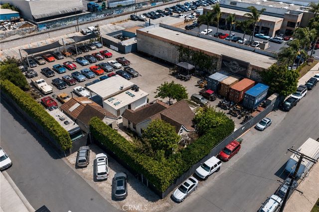 17066 Palmdale, Huntington Beach, CA 92647