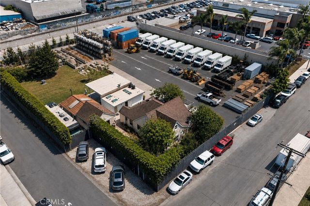 17066 Palmdale, Huntington Beach, CA 92647