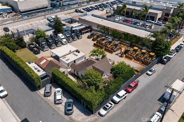 17066 Palmdale, Huntington Beach, CA 92647