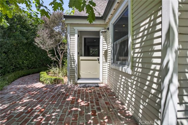 17066 Palmdale, Huntington Beach, CA 92647