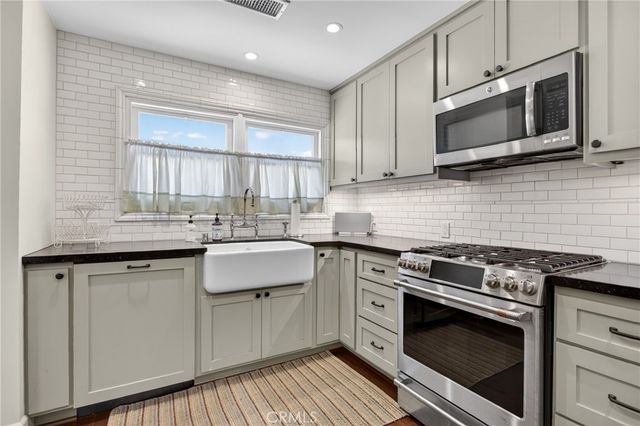 17066 Palmdale, Huntington Beach, CA 92647