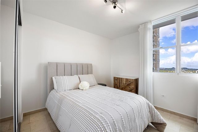 14 CARR 833 LA CIMA DE TORRIMAR 1001, Guaynabo, PR 00969