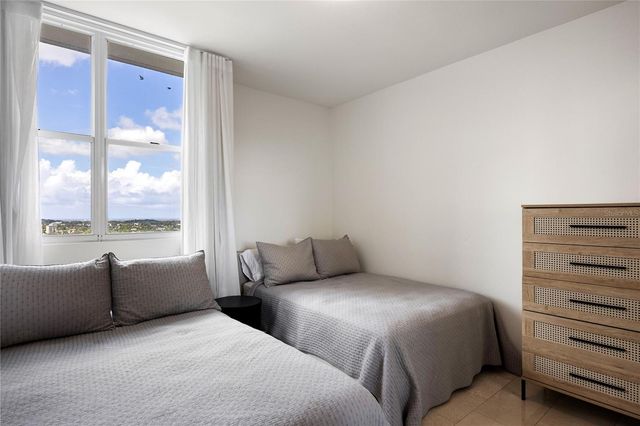 14 CARR 833 LA CIMA DE TORRIMAR 1001, Guaynabo, PR 00969