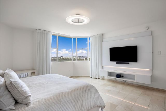 14 CARR 833 LA CIMA DE TORRIMAR 1001, Guaynabo, PR 00969