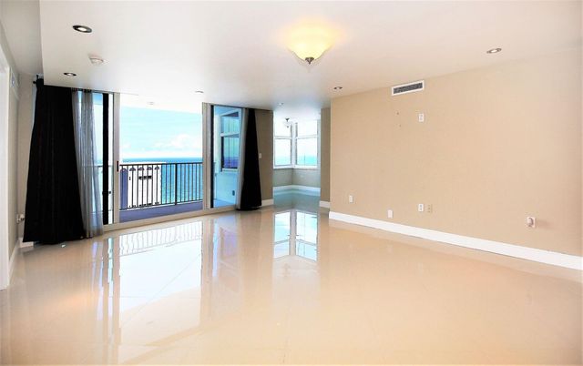 1360 S Ocean Boulevard 2806, Pompano Beach, FL 33062