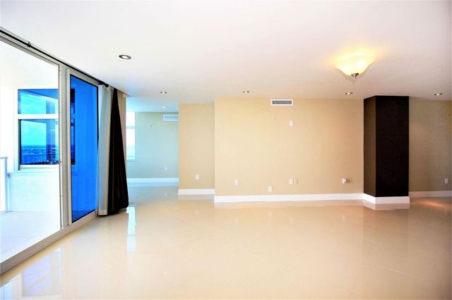 1360 S Ocean Boulevard 2806, Pompano Beach, FL 33062