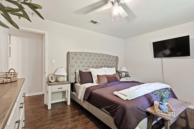106 Highland DR, Pittsburg, TX 75686