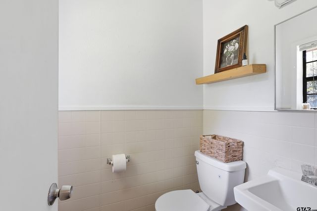 106 Highland DR, Pittsburg, TX 75686