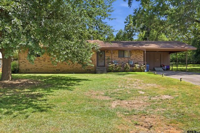 106 Highland DR, Pittsburg, TX 75686