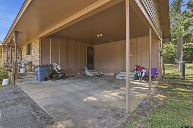 106 Highland DR, Pittsburg, TX 75686