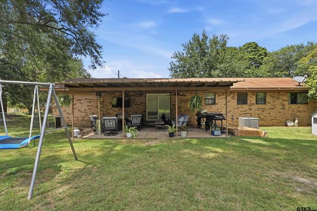 106 Highland DR, Pittsburg, TX 75686