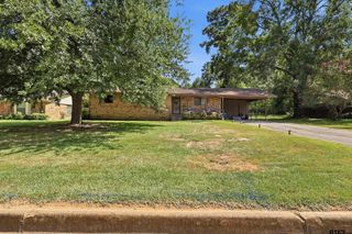 106 Highland DR, Pittsburg, TX 75686