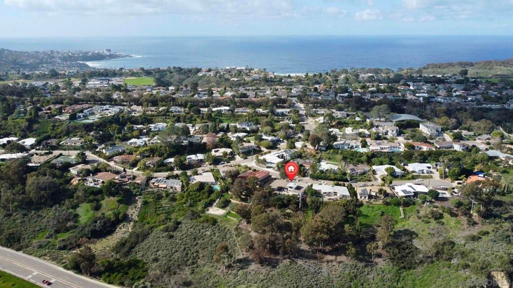 Image 27 of property listing at 3129 Bremerton Pl, La Jolla, CA 92037