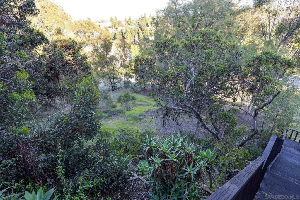 Image 31 of property listing at 3129 Bremerton Pl, La Jolla, CA 92037