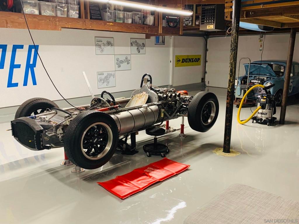 Image 37 of property listing at 3129 Bremerton Pl, La Jolla, CA 92037