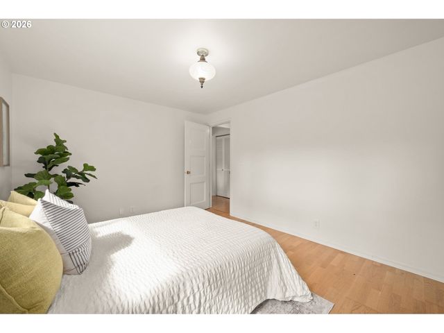 865 E 43RD Ave, Eugene, OR 97405
