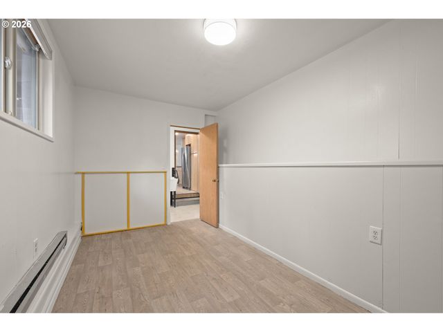 865 E 43RD Ave, Eugene, OR 97405