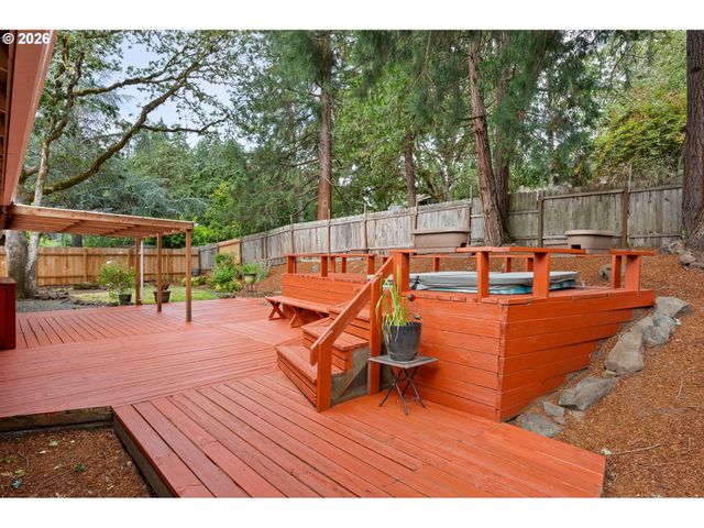865 E 43RD Ave, Eugene, OR 97405