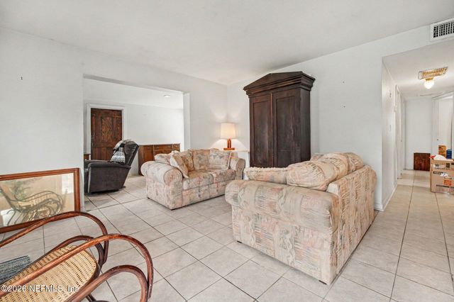 3133 MANDELL Drive, Jacksonville, FL 32216