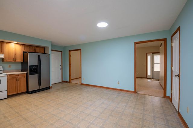 10 Nelson Drive, Hustonville, KY 40437