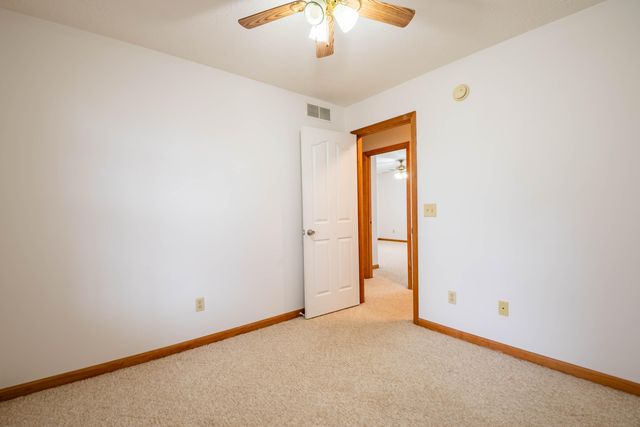 10 Nelson Drive, Hustonville, KY 40437