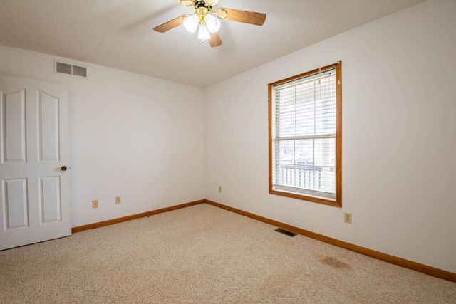 10 Nelson Drive, Hustonville, KY 40437