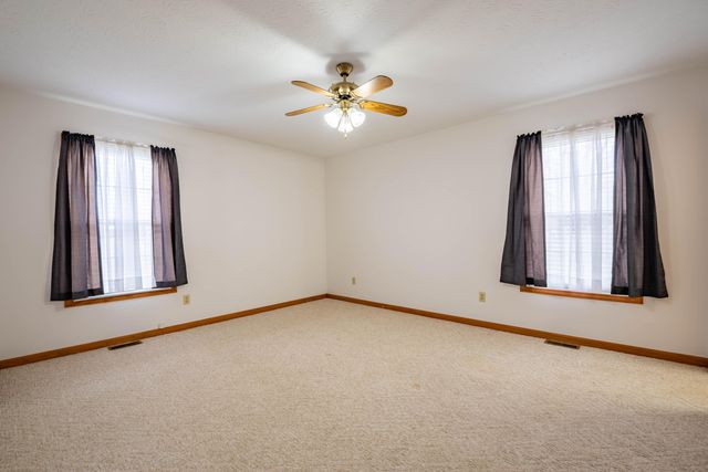 10 Nelson Drive, Hustonville, KY 40437