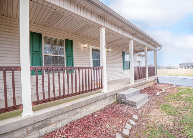 10 Nelson Drive, Hustonville, KY 40437